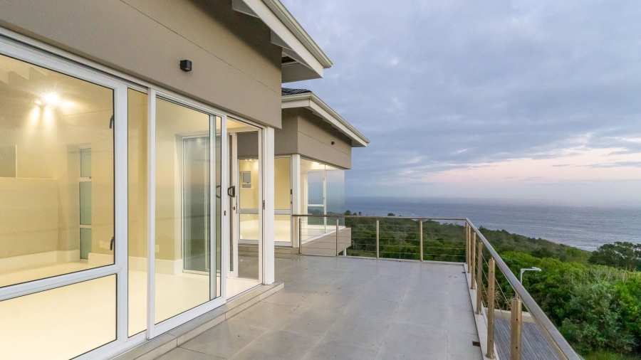 5 Bedroom Property for Sale in Le Grand Golf Estate Western Cape